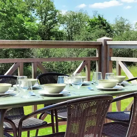 Dom wakacyjny In With Wifi